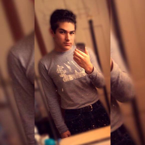 Meet your Posher, Andrew - Picture 1 of 1